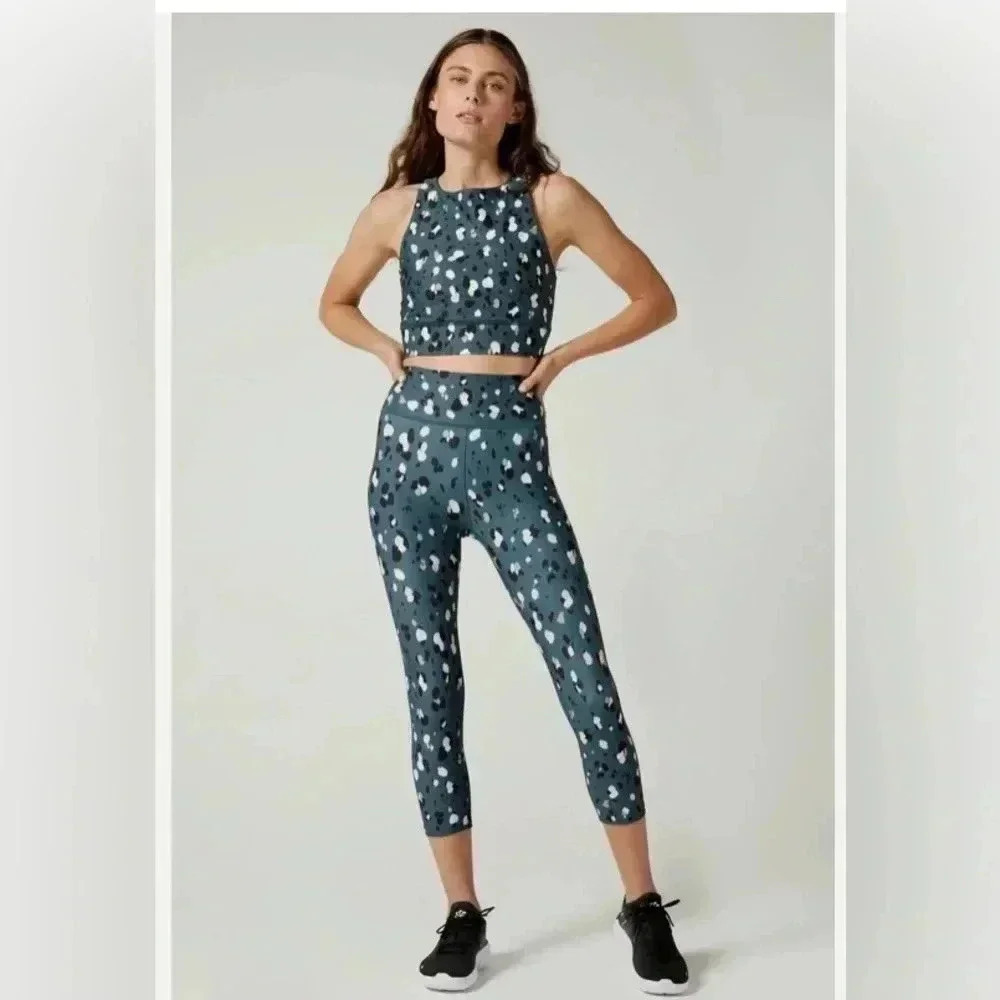 Wear it to Heart Active Wear Set Size Small NWT